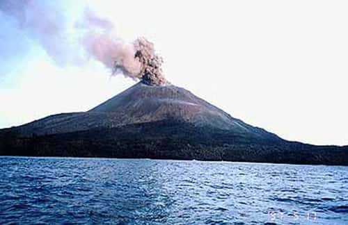 <br />Le Krakatoa<br />Reproduction et utilisations interdites