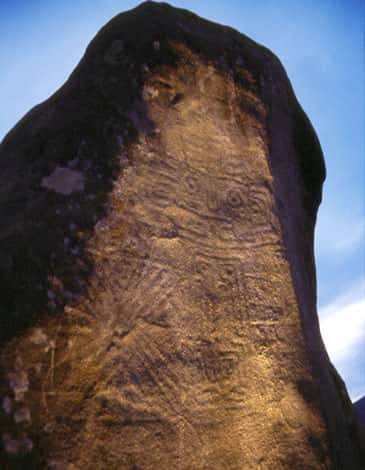 Figure 21 : pierre dressée gravée (province de Loja, Équateur). © D. González, reproduction et utilisation interdites 