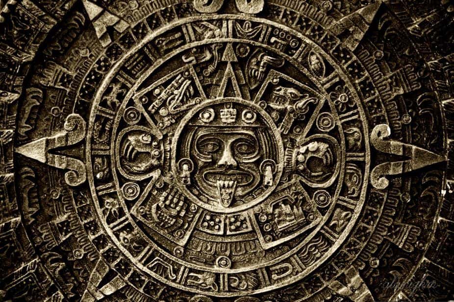Le calendrier maya se composait d'un calendrier sacré appelé Tzolk'in (ou Bucxok), de 260 jours, d'un calendrier solaire dénommé Haab, de 365 jours, et du compte long qui servait de lien entre les 2 précédents calendriers. © Kim-bodia, Flickr, CC by 2.0