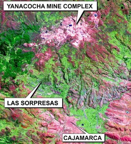Peru Las Sorpresas et Yanacocha mines, vue satellite (fausses couleurs).