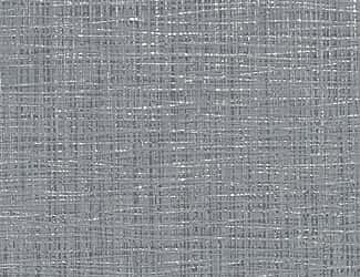 Très tendance, vinyle expansé sur intissé « effet textile » gris métallisé enrichi par un jeu de reflets mats et brillants. Sans raccord, lessivable. En rouleau de 0,53 x 10,05 m (13,90 €). © Chantemur 