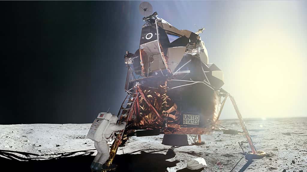 Aldrin, ici photographié par Armstrong, reproduit les mêmes gestes qui viennent de faire l'Histoire. Le vieux rêve de l'Humanité s'est enfin réalisé : on a marché sur la Lune ! (Apollo 11). © Nasa/JSC, retraitements de O. de Goursac