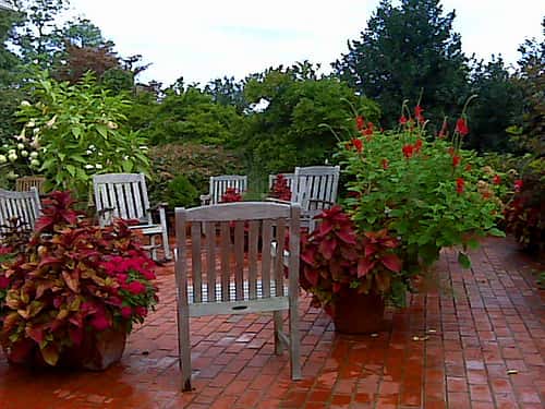 La terrasse, conviviale, est un élément incontournable des jardins de demain. © Laudu / Flickr - Licence Creative Common (by-nc-sa 2.0)