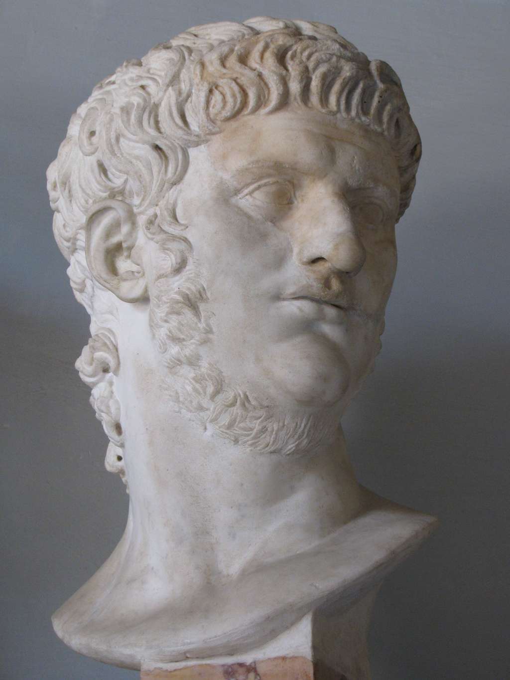 Statue de Néron réalisée sous son règne. © DR