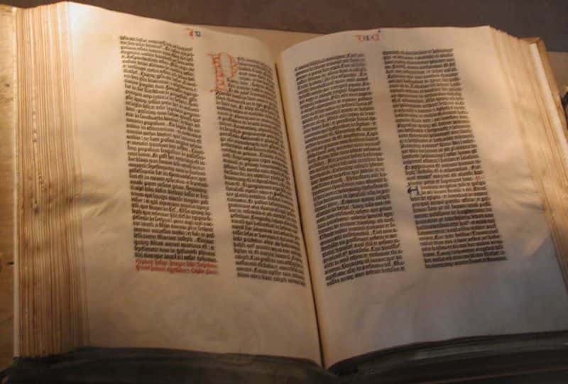 La <em>Bible </em>de Gutenberg. © Raoul 654, Licence de documentation libre GNU, version 1.2 