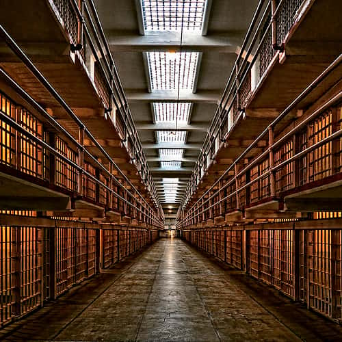 La célèbre prison enferme chaque année dans ses cellules des milliers de visiteurs… © Jason DeFillippo, Flickr, CC by-sa 2.0
