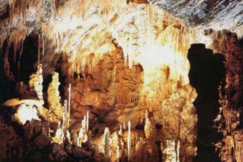 La grotte de Cabrespine est située dans l'Aude. © DR