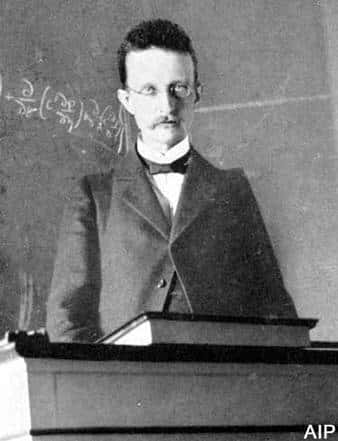 Max Planck (23 avril 1858 - 4 octobre 1947)