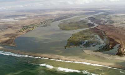 <em>Orange river mouth South African Wetlands Conservation Programme</em>. © DR
