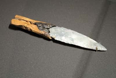 Couteau en silex. © Wikipedia