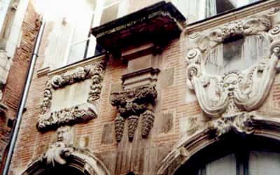 L'Hôtel de Pierre, à Toulouse. Le mot pierre désigne ici le matériau et non un personnage. © DR