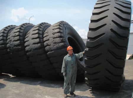 Les pneus contiennent du <em>carbon black</em>.