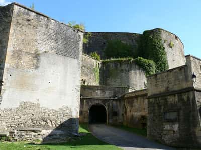 Forteresse du château fort de Sedan © J.Mossot Structurae