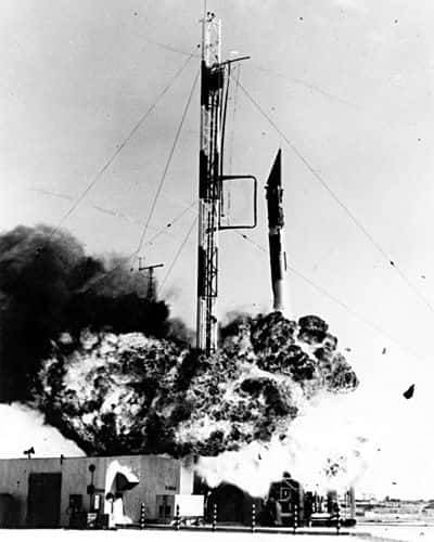 Explosion du lanceur Vanguard. Crédit Nasa