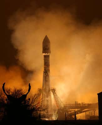 La fusée qui mettra Corot en orbite, quelques heures avant son lancement depuis la base de Baïkonour en Ukraine. © Cnes