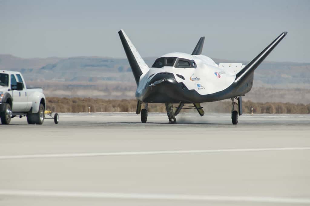 À la différence de Boeing et SpaceX qui parient sur la capsule habitable, Sierra Nevada a choisi un engin réutilisable en forme d’avion. © Carla Thomas, Nasa