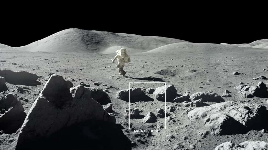 La Lune est recouverte de cratères et de roches, créant une « rugosité » de surface qui projette des ombres, comme le montre cette photographie de la mission Apollo 17 de 1972. Ces ombres froides peuvent permettre à la glace d'eau de s'accumuler sous forme de givre même pendant la journée lunaire. © Nasa