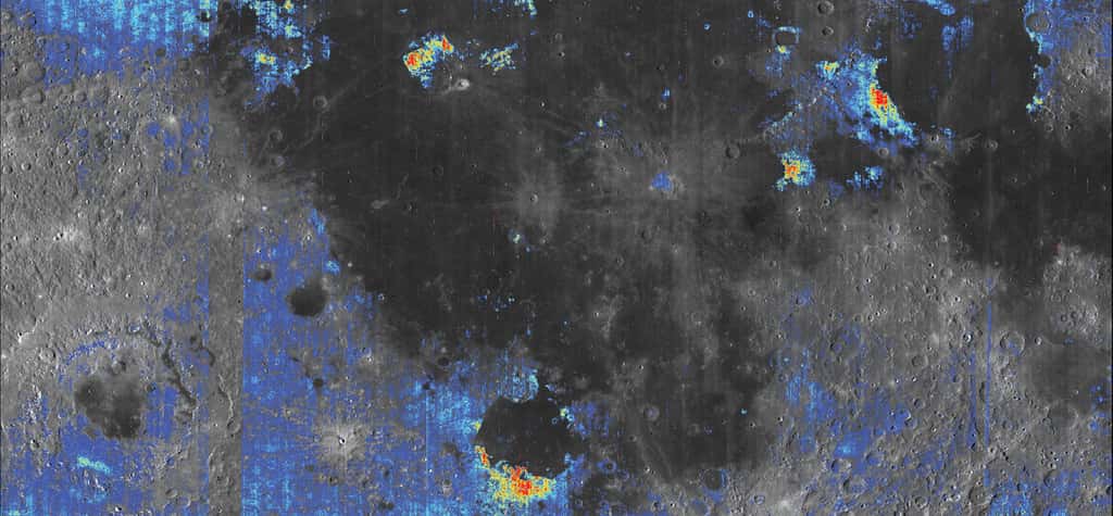Les fausses couleurs sur cette image indiquent le contenu en eau des dépôts volcaniques lunaires. Le contenu est maximal dans les zones jaune et rouge et minimal dans les zones bleues. © Milliken lab, Brown University