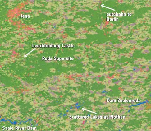 Sentinel 1A est capable de faire un inventaire précis de l’état des récoltes, des forêts, de la couverture nuageuse et de l’hydratation des sols, par exemple. Cette carte montre une zone du centre de l’Allemagne et donne un inventaire précis des forets (vert foncé), de l’eau (bleu), des zones urbaines (rouge), des cultures (vert clair) et des champs encore nus (brun). © Esa