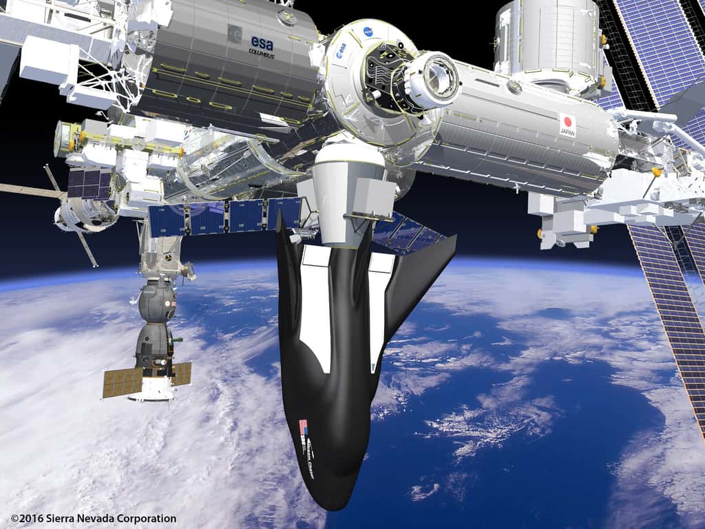 Le Dream Chaser amarré à l’ISS. Cet avion spatial n’est pas sans rappeler les navettes spatiales de la Nasa. © Sierra Space