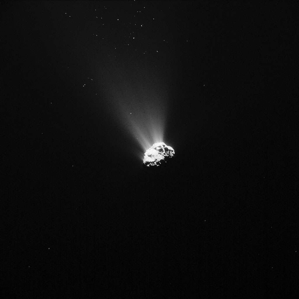La comète 67P/Churyumov-Gerasimenko observée par la sonde Rosetta le 5 septembre. © Esa