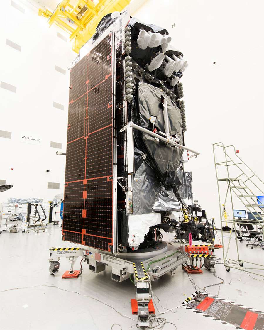 Le satellite Intelsat 29e dans les locaux de Boeing Satellite Systems © Intelsat