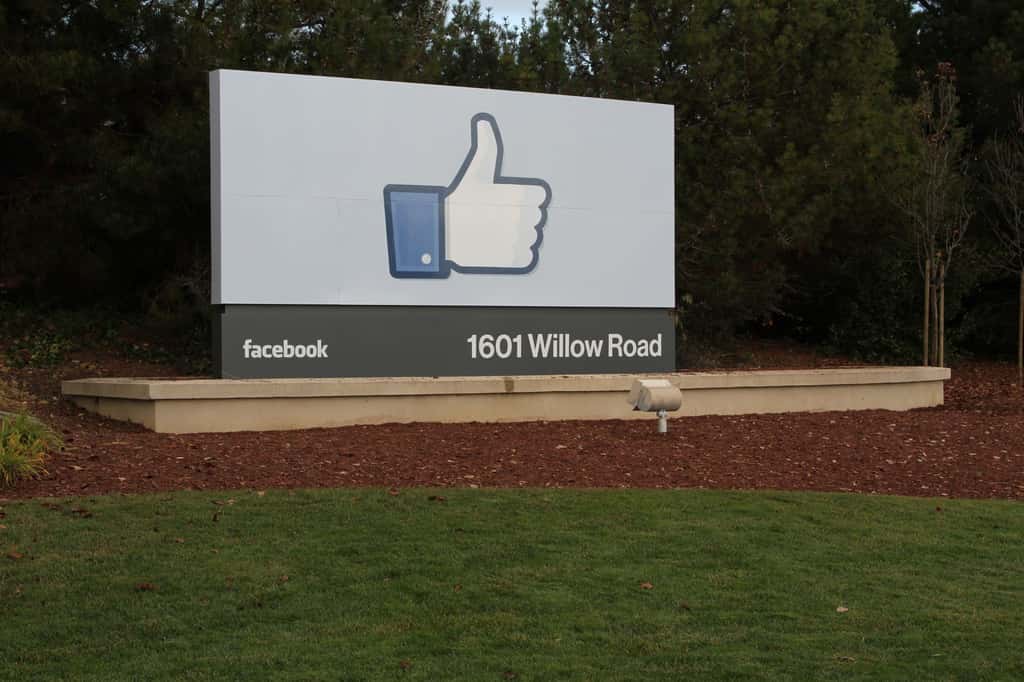 Né à l'université d'Harvard en 2004, Facebook possède déjà deux laboratoires : un à Menlo Park, en Californie, et un à New York. © Facebook