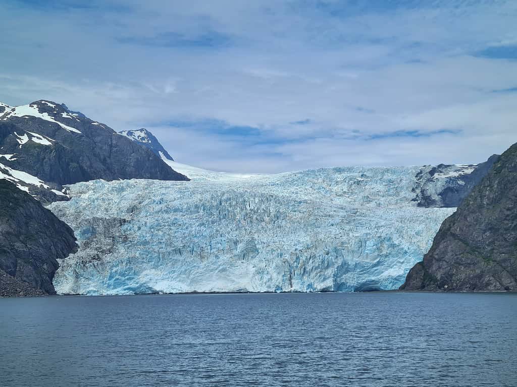 Le glacier Holgate continue à grandir malgré le réchauffement climatique, contrairement à la plupart des autres glaciers. © Karine Durand
