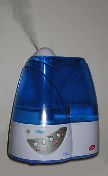 Un humidificateur d'air pour usage domestique. © MaxSem, Domaine public, Wikimedia Commons