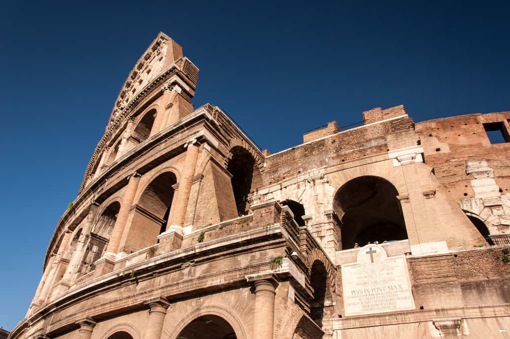 Le Colisée de Rome est construit en travertin de Tivoli. © Bo&Ko, Flickr