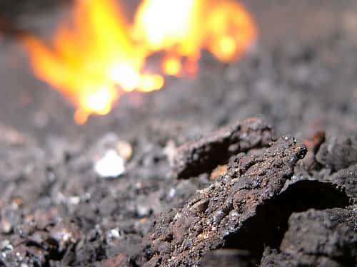 Les mâchefers sont des déchets d’incinération composés en grande partie de métaux. © Zigazou76 CC by