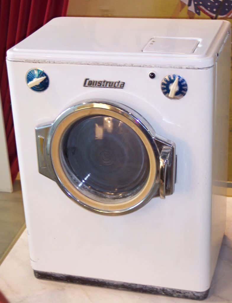 Une machine à laver, ça se lave aussi !