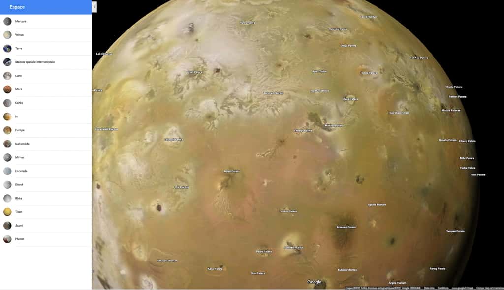Capture d’écran de Google Maps. Dans la barre à gauche, la liste des corps célestes que vous pouvez visiter virtuellement. Au centre : Io, satellite de Jupiter. © Google