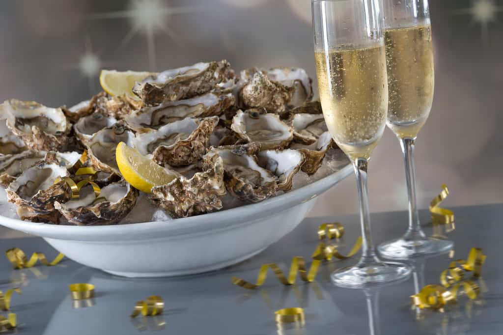 Huîtres et champagne au menu des réveillons. © JPC-PROD, fotolia
