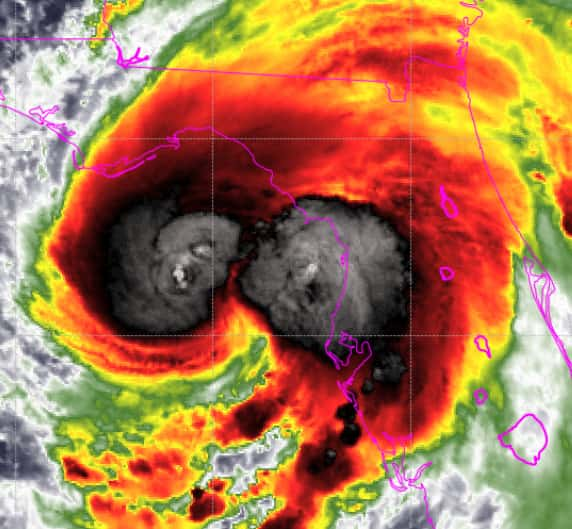 Le double sommet de l'ouragan Debby en arrivant sur les côtes de Floride. © TRGTornado 