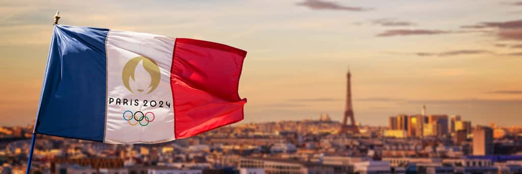 Le drapeau tricolore sera largement arboré lors des prochaines compétitions sportives internationales, telles que les Jeux Olympiques de 2024, à Paris. © Delphotostock, Adobe Stock