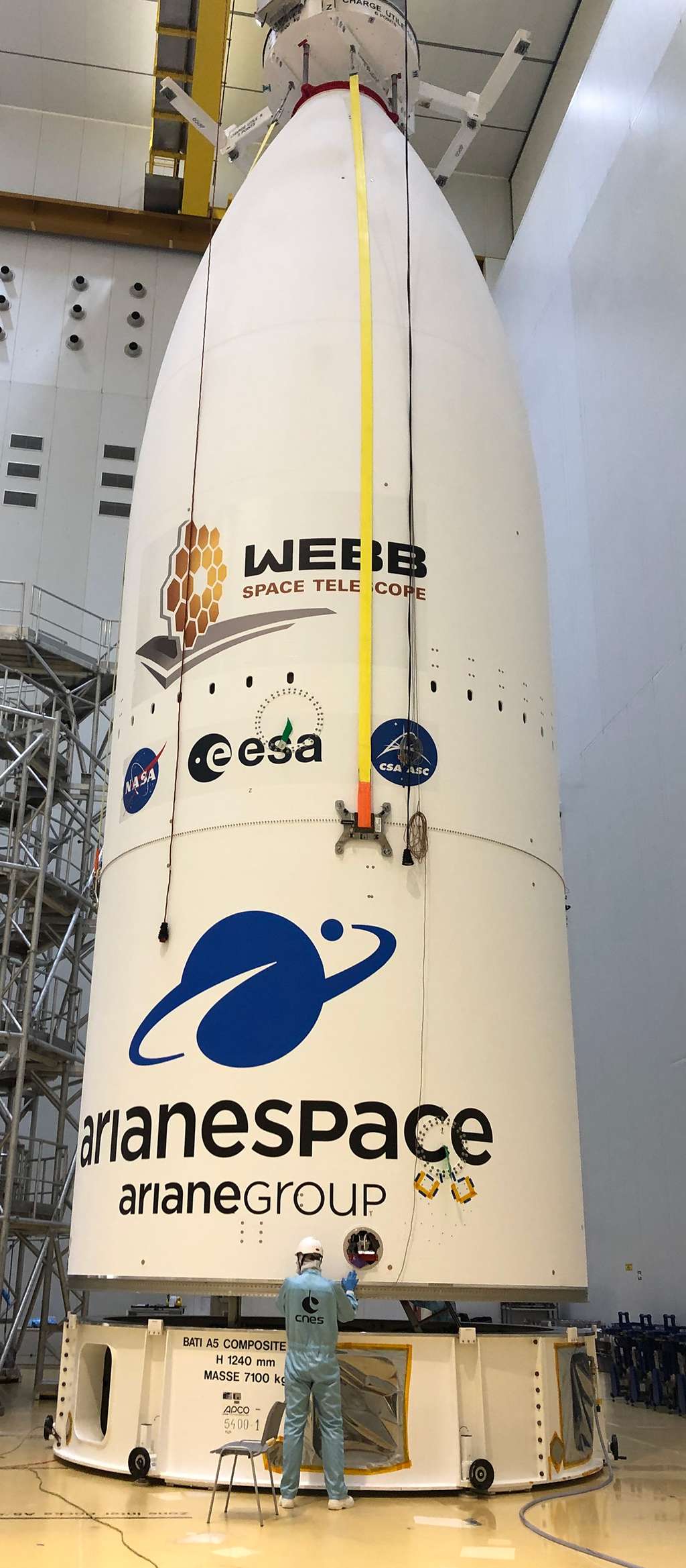 La coiffe du lanceur Ariane 5 qui sera aussi décontaminée pour garantir un niveau de propreté très élevé pour éviter tour risque de contamination du James Webb lors du décollage du lanceur. © Olivier Schmeitzky, ESA-Cnes-Arinaespace