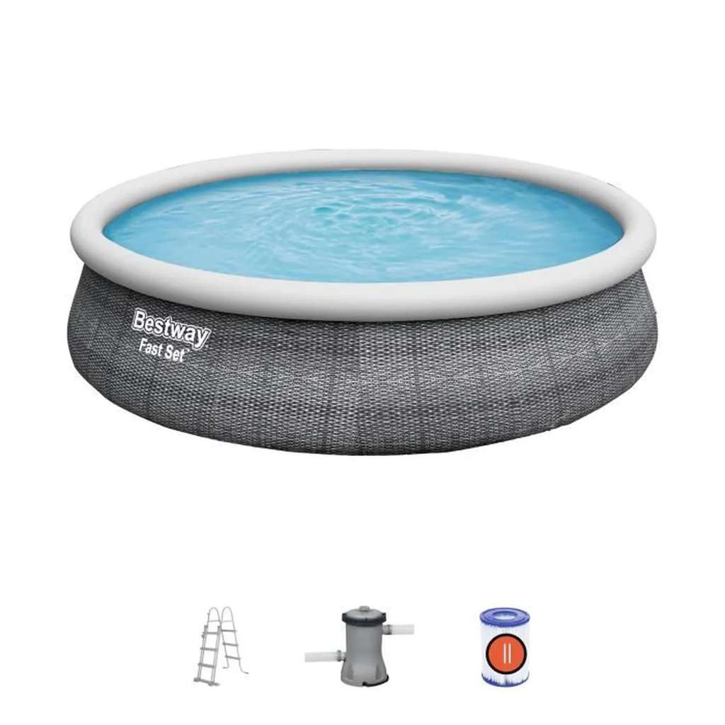 Le kit Piscine hors sol BESTWAY en promotion © Cdiscount