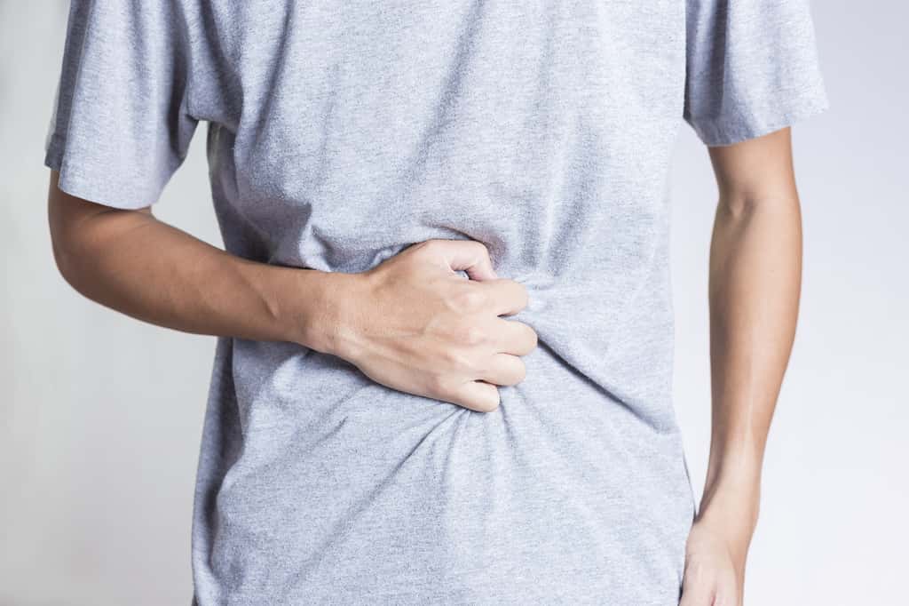 La Covid-19 peut se révéler sous forme de douleurs abdominales, diarrhée et vomissement, sans troubles respiratoires ni fièvre. © Chajamp, Shutterstock