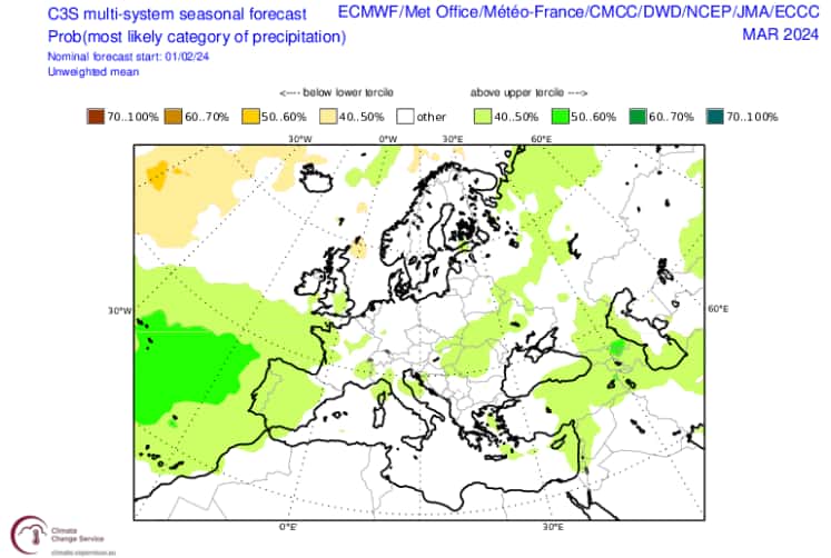  En vert, les zones où les pluies s'annoncent plus importantes que la normale en mars. © Copernicus