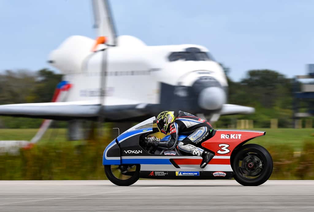 La moto électrique Wattman a été allégée et agrandie pour ce nouveau record de vitesse. © Venturi