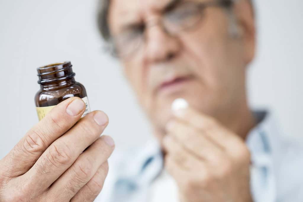 Liquides ou solides, les médicaments ne réagissent pas de la même façon dans la durée. © sebra, Shutterstock.com