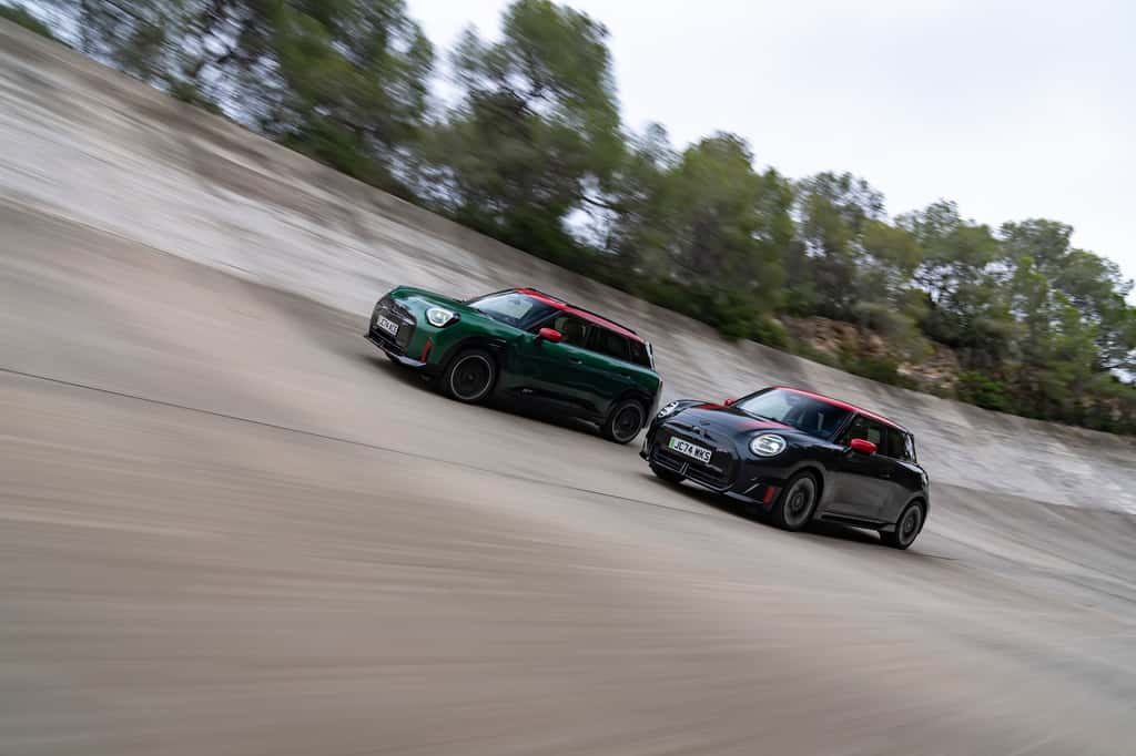 La Mini et la Aceman JCW respectent leur héritage de sportives avec 258 chevaux sous le capot. © Mini