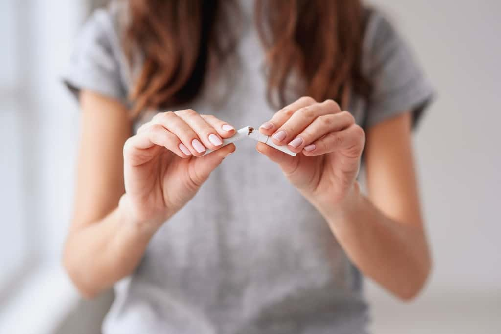  Les rechutes sont une étape vers le sevrage tabagique. Elles font partie du processus d'arrêt du tabac. © Gorynvd, Shutterstock.com 