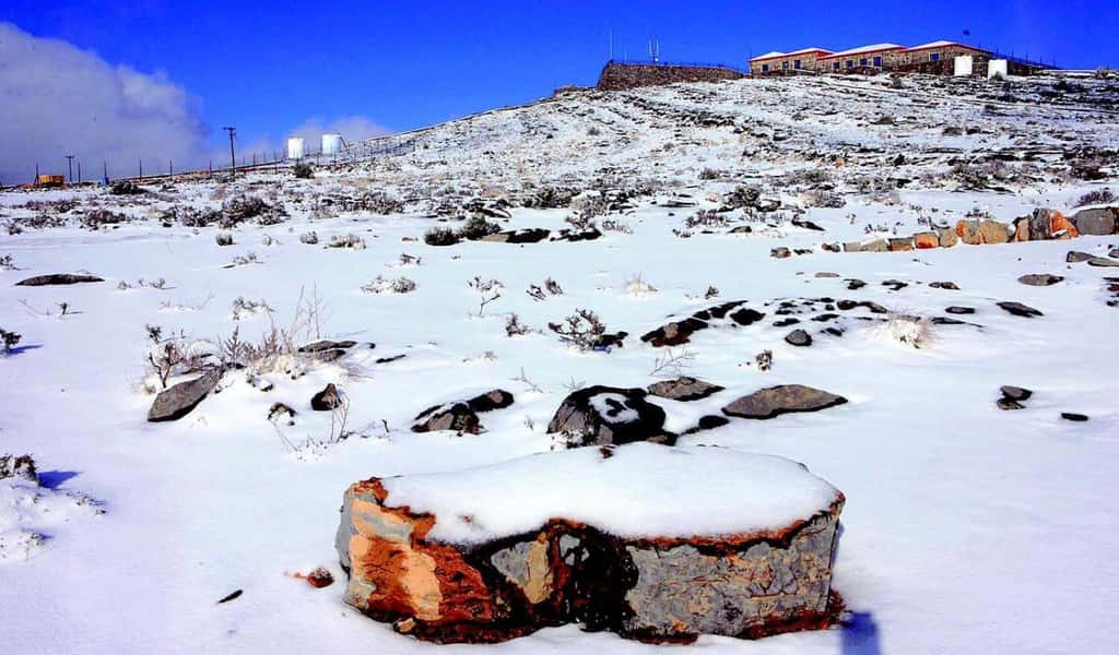 De la neige photographiée sur les hauteurs de Ras Al Khaimah. © WAM-File