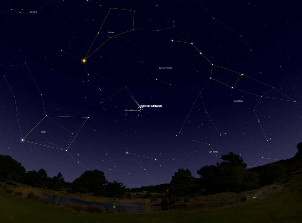 Position de la comète Neowise le 31 juillet, vers 22 h. Les astérismes sont marqués en orange. © SkySafari