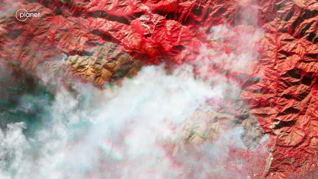 Cette image dans le proche infrarouge de l'incendie Eaton a été acquise le 8 janvier 2025. © Planet Labs PBC