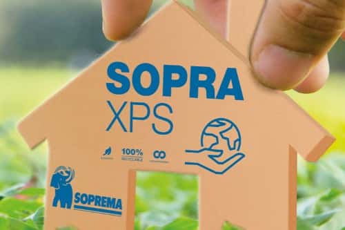 La fabrication des panneaux isolants Sopra XPS ne fait plus appel au gaz HFC-134a utilisé comme agent gonflant, réduisant de fait drastiquement son impact environnemental. © Soprema