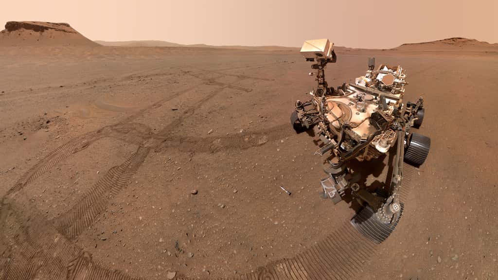 Selfie du rover regardant son dixième tube déposé. © Nasa, JPL-CalTech, MSSS