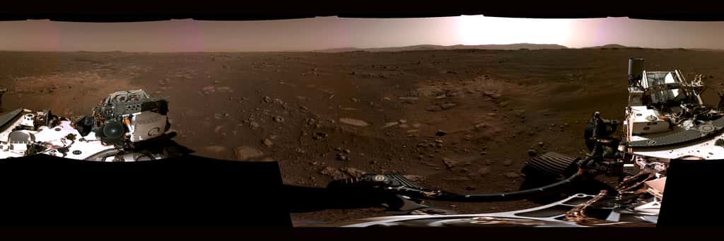 Panorama du site d'atterrissage de Perseverance le 20 février 2021. Ce panorama a été réalisé à partir d'images acquises par les caméras de navigation du rover. Six images ont été nécessaires pour le créer. © Nasa, JPL